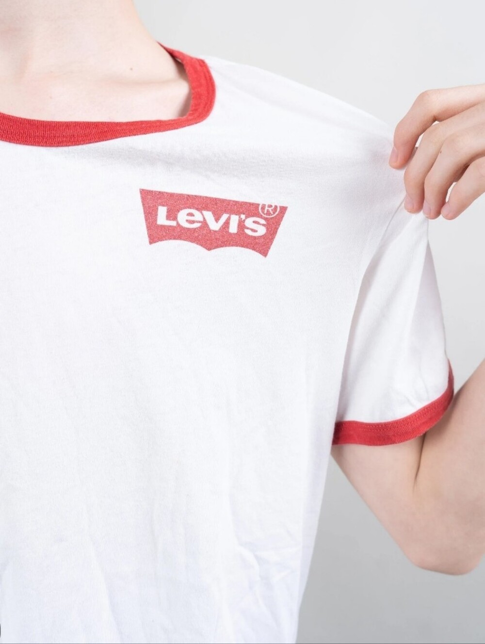 Classic Levi's White & Red Ringer Tee - Picture 10 of 11